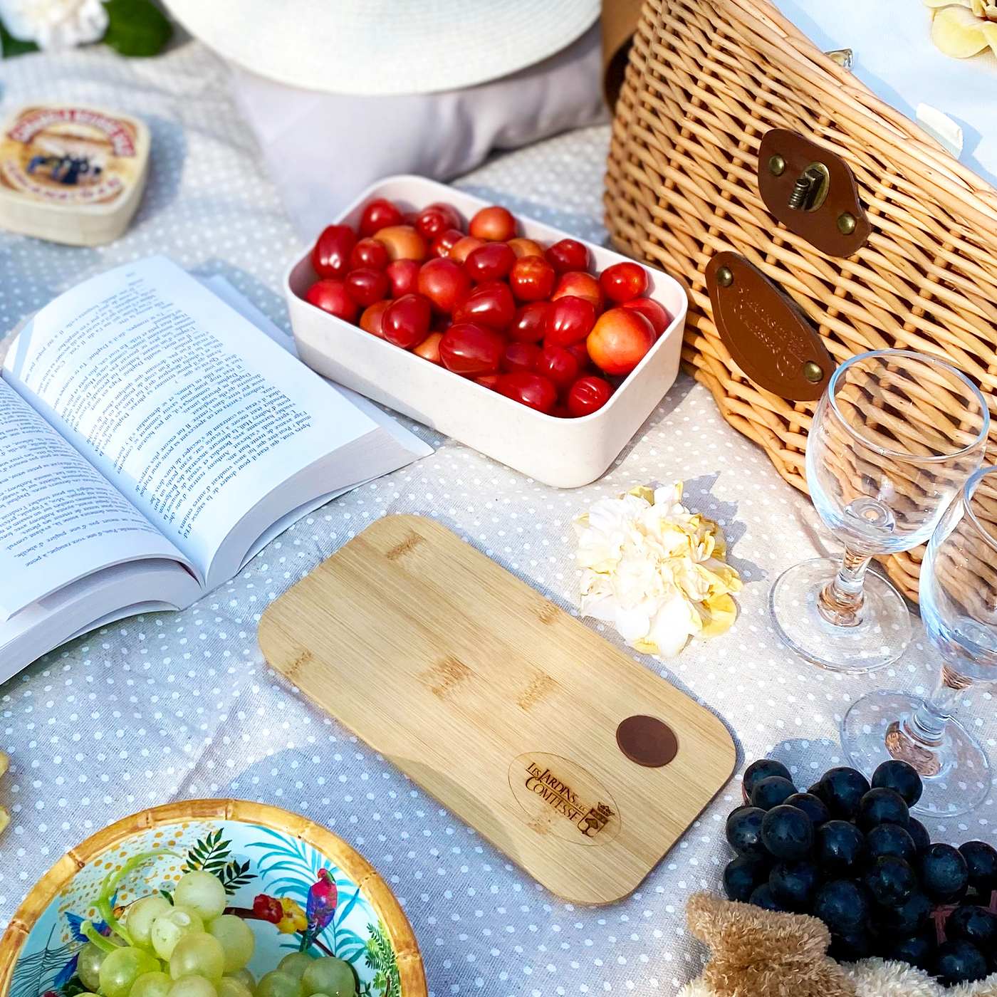 Lunchbox / Boîte de repas nomade en fibre de blé et couvercle bambou hermétique