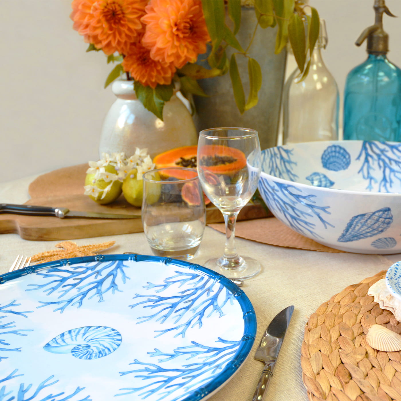 Grande assiette plate en mélamine corail - Ø 28 cm