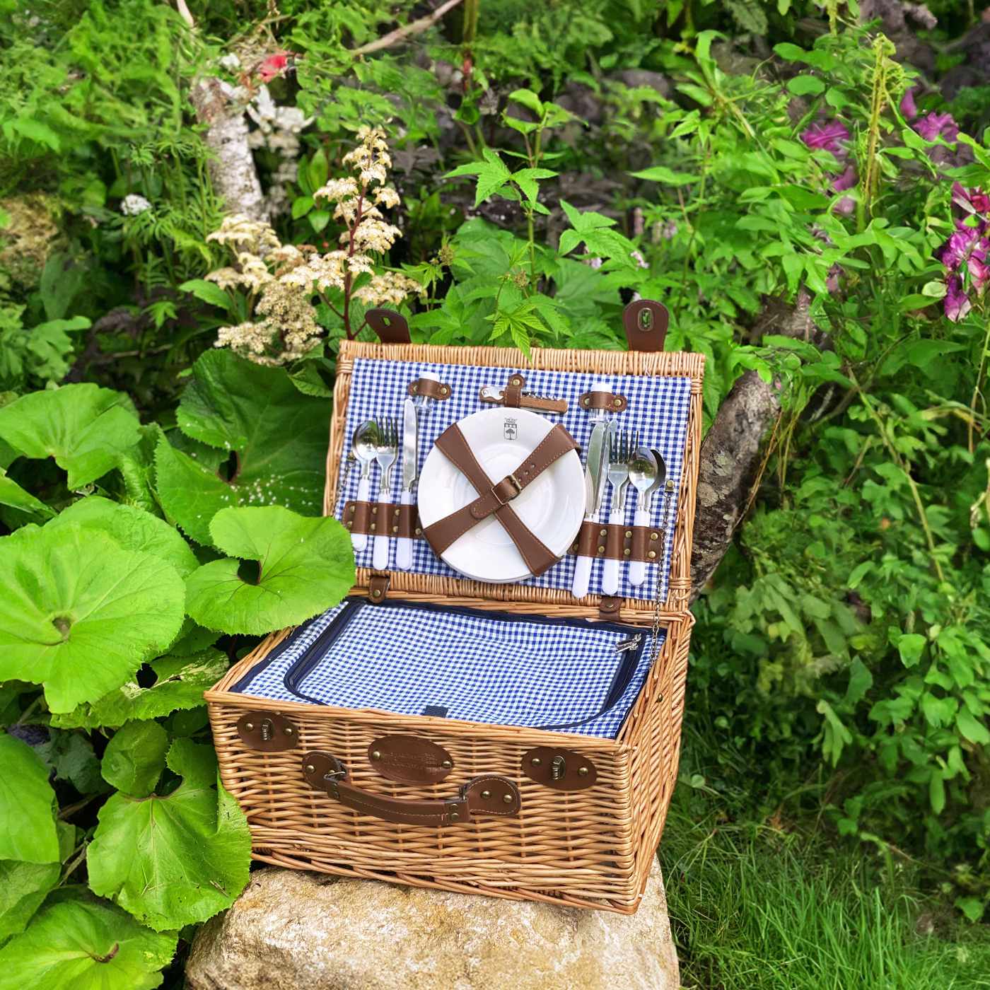 Panier pique-nique en osier Marly bleu - 4 personnes