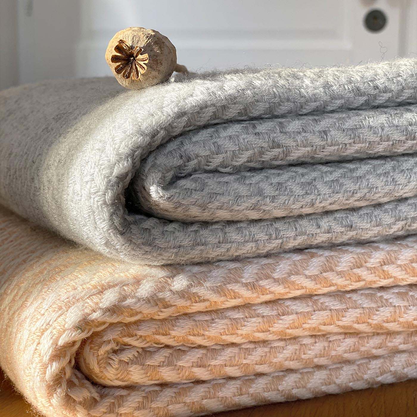 Plaid cachemire et laine petits chevrons Camel - 130 x 230 cm