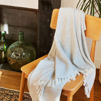 Plaid cachemire et laine petits chevrons Gris Argenté - 130 x 230 cm